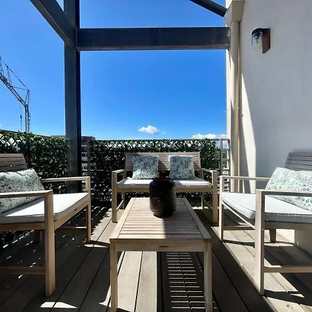 公寓 2 Bedroom Sea View *