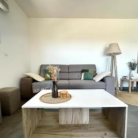 Apartman 2 Bedroom Sea View *